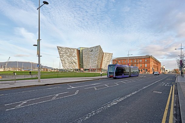 Bahnerlebnisreise Nordirland und der Westen - Glider Bus, Titanic Quarter, Belfast