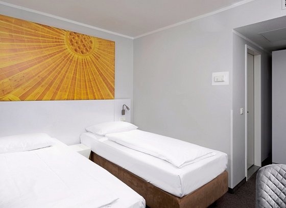 Wyndham Garden Düsseldorf City Centre Königsallee - Wohnbeispiel Doppelzimmer Standard (Zimmercodierung DG1)
