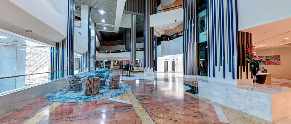 Crowne Plaza Dubai Deira