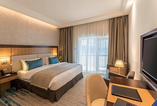 Golden Tulip Media Hotel - Wohnbeispiel Deluxe Room King Beds (Zimmercodierung DB2)