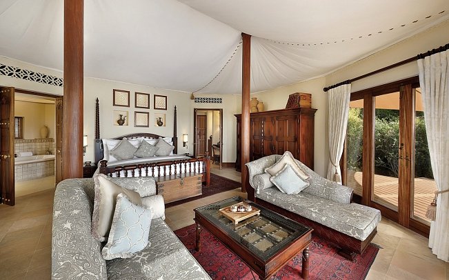 Al Maha, A Luxury Collection Desert Resort & Spa - Wohnbeispiel Bedouin Suite (Zimmercodierung WB1)