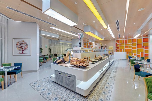 Al Khoory Atrium Hotel