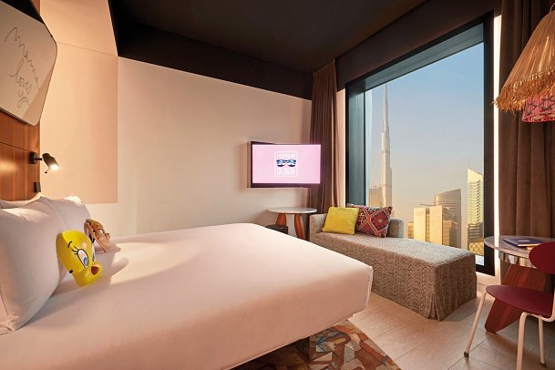 MAMA Shelter Dubai - Wohnbeispiel Medium Mama Double Burj Khalifa view (Zimmercodierung DB6)