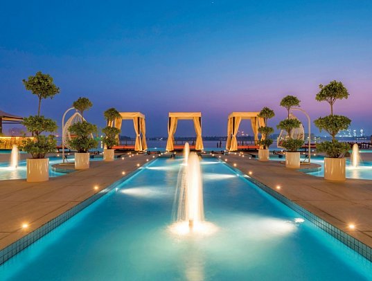 Royal Central Hotel and Resort The Palm