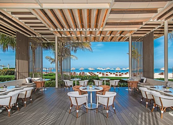 Al Zorah Beach Resort - Aquario Restaurant