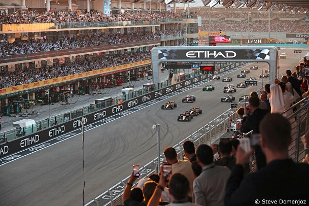 Millennium Place Barsha Heights Hotel - inkl. Formel 1 Wochenend-Ticket Abu Dhabi