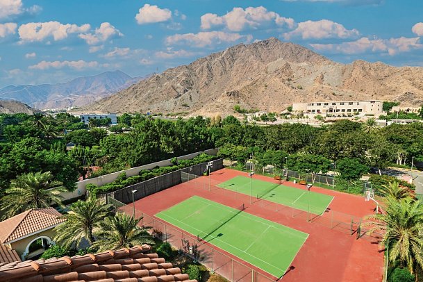 Fujairah Rotana Resort & Spa Al Aqah Beach