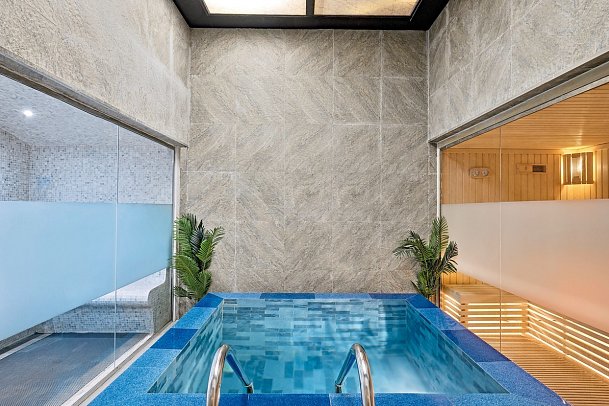 Anantara World Islands Dubai Resort