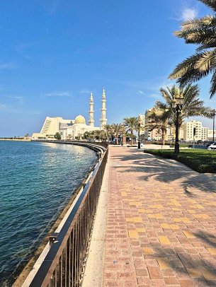 Wüstenmetropolen & Weihrauchduft - Sharja Corniche