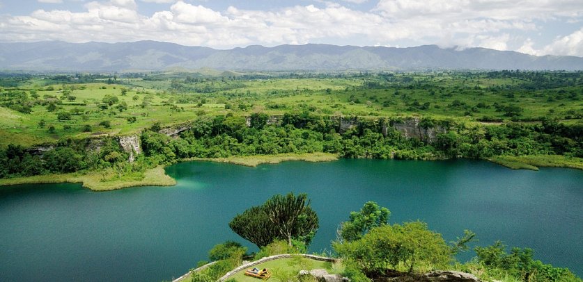 ADAC Special: Naturreise Uganda - Im Land der Berggorillas und Schimpansen - Kratersee, Kibale Forest