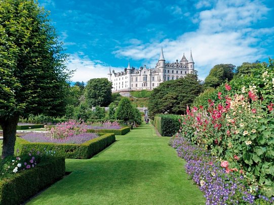 North Coast 500 - Schottlands Route 66 - Dunrobin Castle