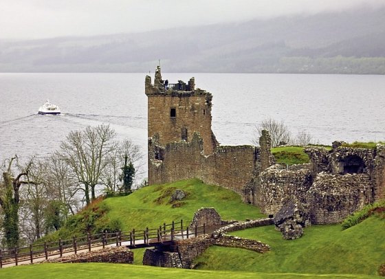 Schottland auf den Spuren von Jamie und Claire - Urquhart Castle