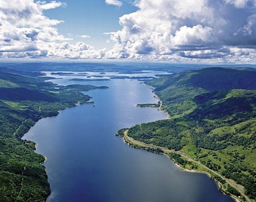 Schottlands klassische Rundreise - Städte, Highlands und die Insel Skye - Blick über Loch Lomond