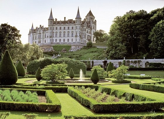 Highlands & Islands - Dunrobin Castle