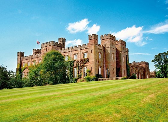 Highlands & Islands - Scone Palace