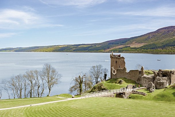 Schottland für Einsteiger - Loch Ness mit Urquhart Castle