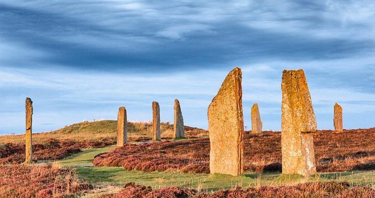 Schottlands faszinierender Inseltraum - Ring von Brodgar, Orkney Inseln