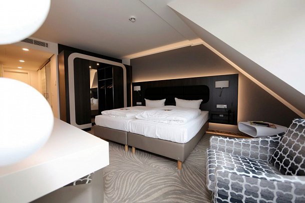 Hotel Am Kaisersaal - Wohnbeispiel Doppelzimmer Komfort (Zimmercodierung DF3)