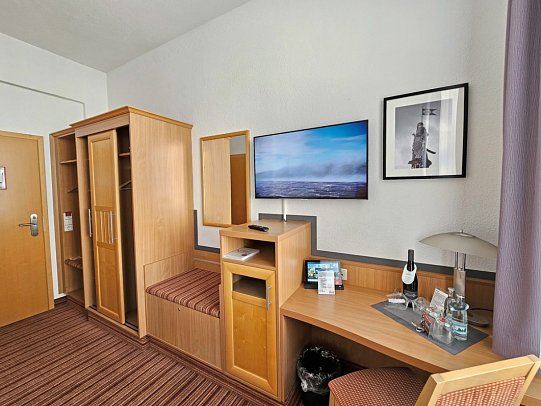 Hotel Am Kaisersaal - Wohnbeispiel Economy (Zimmercodierung DE1)