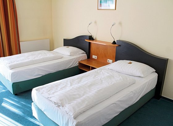 H+ Hotel Erfurt - Wohnbeispiel Doppelzimmer (Zimmercodierung DB1)