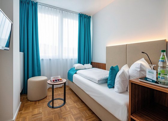 Hotel an der Therme Bad Sulza - Wohnbeispiel Familienzimmer Premium Balkon (Zimmercodierungen FM1, FM2, FB1 & XB2)