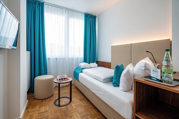Hotel an der Therme Bad Sulza - Wohnbeispiel Familienzimmer Premium Balkon (Zimmercodierungen FM1, FM2, FB1 & XB2)