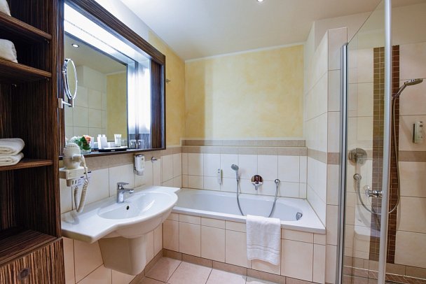 Hotel am Vitalpark - Badbeispiel