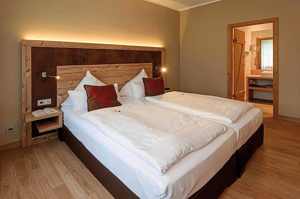 Waldhotel Berghof - Wohnbeispiel Familienzimmer (Zimmercodierung FB1)