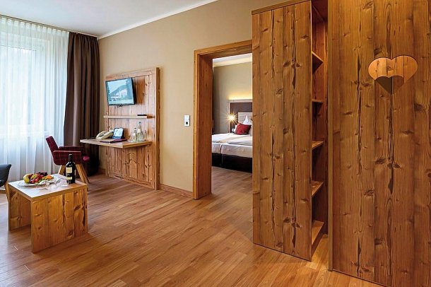 Waldhotel Berghof - Wohnbeispiel Familienzimmer (Zimmercodierung FB1)