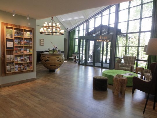 Berg & Spa Hotel Gabelbach - Eingangsbereich mit Rezeption