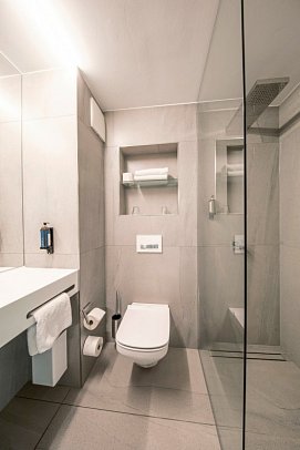 Fair Resort Hotel - Beispiel Bad Doppelzimmer (Zimmercodierungen DB1 & DE1)