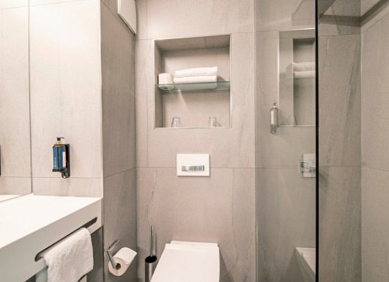Fair Resort Hotel - Beispiel Bad Doppelzimmer (Zimmercodierungen DB1 & DE1)