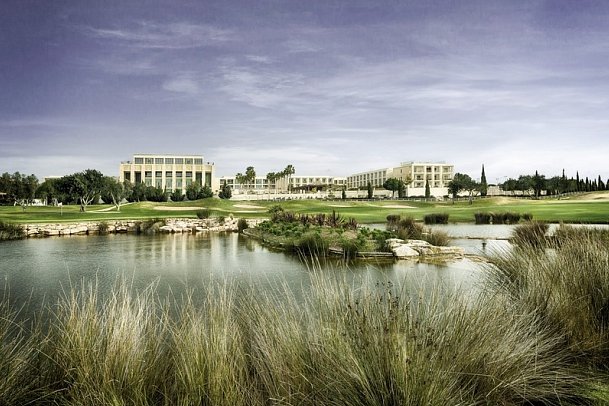 Victoria Golf Resort & Spa