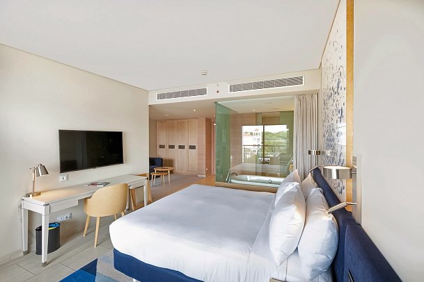 Hilton Vilamoura As Cascatas Golf Resort & Spa - Wohnbeispiel Doppelzimmer Deluxe Plus (Zimmercodierung DD4)