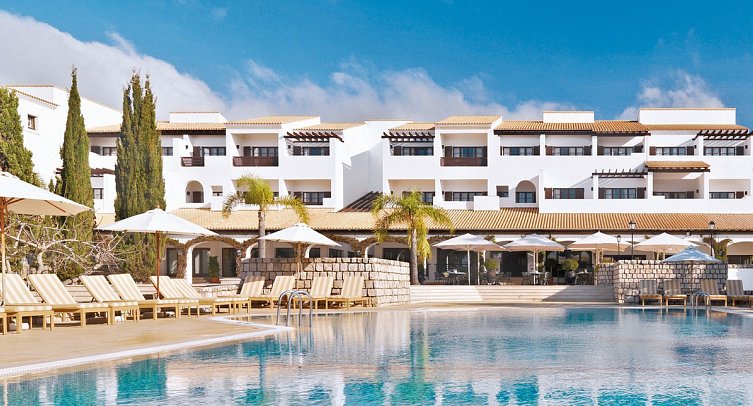 Pine Cliffs Hotel, a Luxury Collection Resort