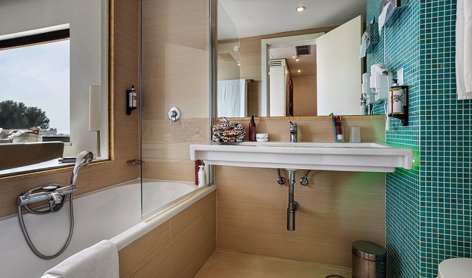 Pestana Dom João II Beach & Golf Resort - Beispiel Bad