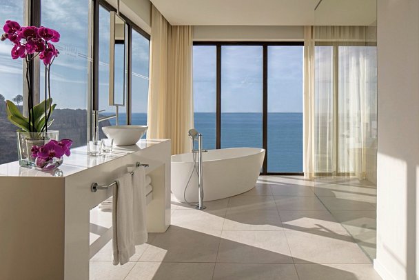 Tivoli Carvoeiro - Beispiel Bad Suite Carvoeiro Meerblick (Zimmercodierung WBM)