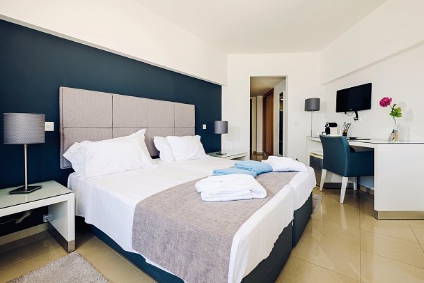 Rocamar Exclusive Hotel & Spa - Wohnbeispiel Doppelzimmer Superior Meerblick (Zimmercodierung DSM)