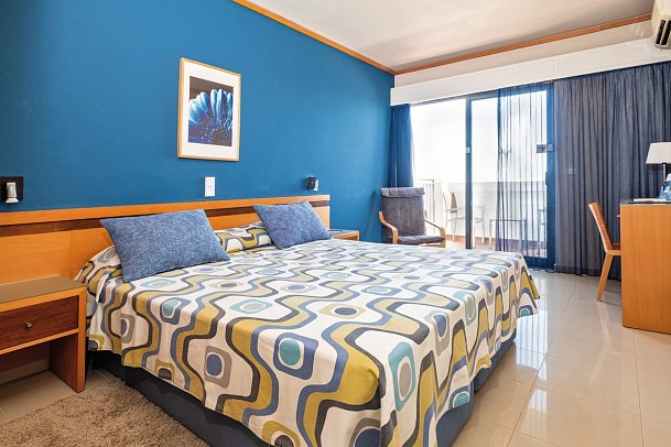 Rocamar Exclusive Hotel & Spa - Wohnbeispiel Doppelzimmer Landblick (Zimmercodierungen DBL & D1L)