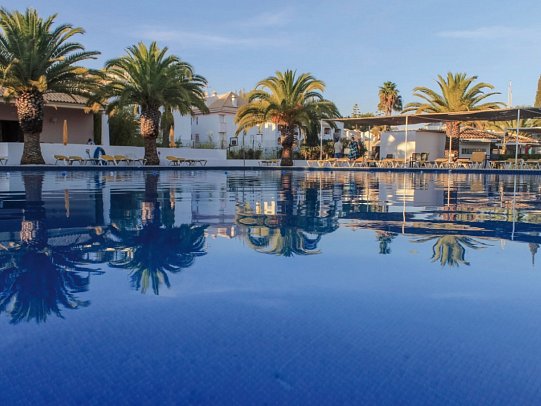 Golden Club Cabanas