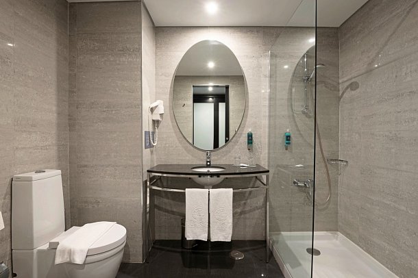 Vila Galé Lagos - Beispiel Bad (Zimmercodierungen FBL & FBM)