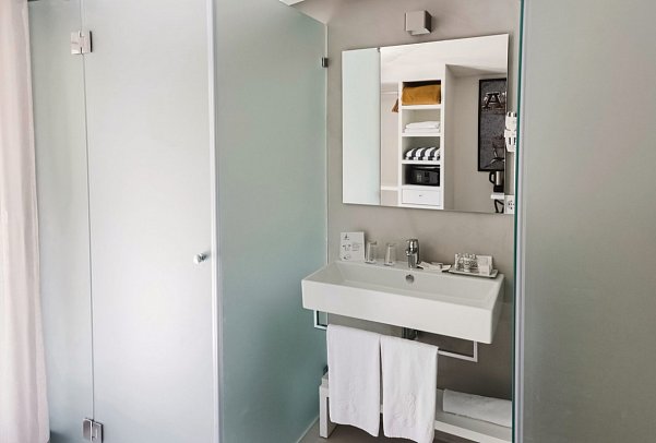 Costa d'Oiro Ambiance Village - Beispiel Bad Doppelzimmer Deluxe (Zimmercodierung DD1)