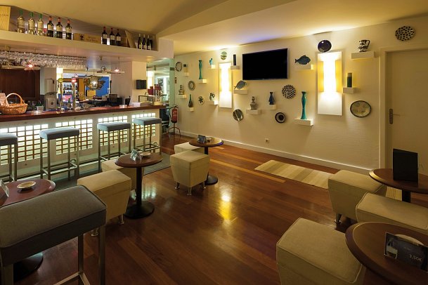 Costa d'Oiro Ambiance Village