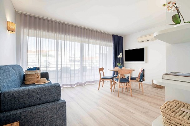 Aqualuz Lagos by Editory - Wohnbeispiel Suite Premium (Zimmercodierung WM1)