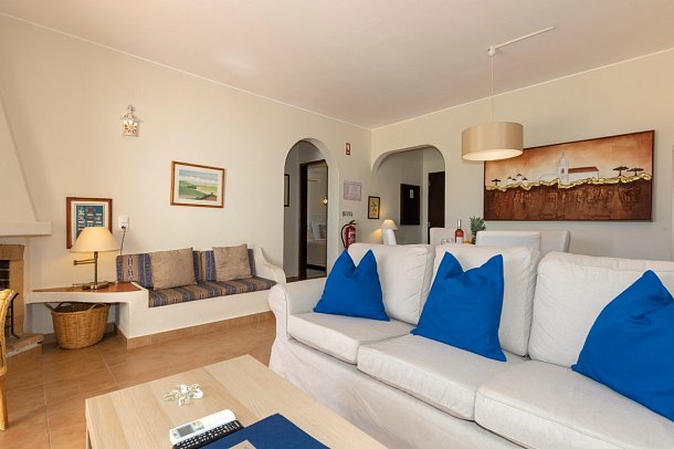 Rocha Brava Village Resort - Wohnbeispiel Apt. 2 Schlafzimmer (Zimmercodierung OB1)