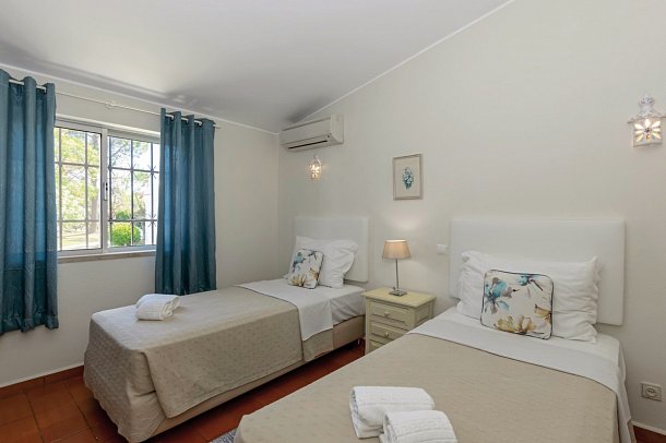 Rocha Brava Village Resort - Wohnbeispiel Villa 2 Schlafzimmer Gartenblick (Zimmercodierung VB1)