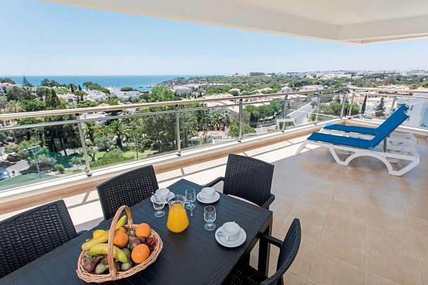 Alfagar Aparthotel - Beispiel Balkon Appartement Superior (Zimmercodierung ASM)