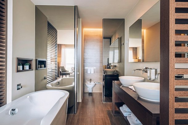 Iberostar Selection Lagos Algarve - Beispiel Bad Doppelzimmer Meerblick Priority Location (Zimmercodierungen D2M & D6M)