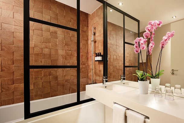 Tivoli Alvor Algarve Resort - Beispiel Bad Familienzimmer Deluxe (Zimmercodierung FD1)