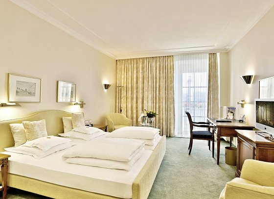 Hotel Bayerischer Hof - Wohnbeispiel Doppelzimmer Seeseite (Zimmercodierung DB2)